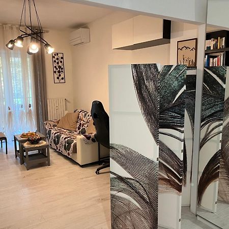 Nel Verde Della Citta Milan Bagian luar foto