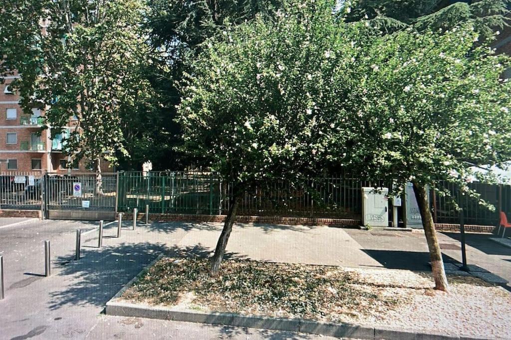 Nel Verde Della Citta Milan Bagian luar foto
